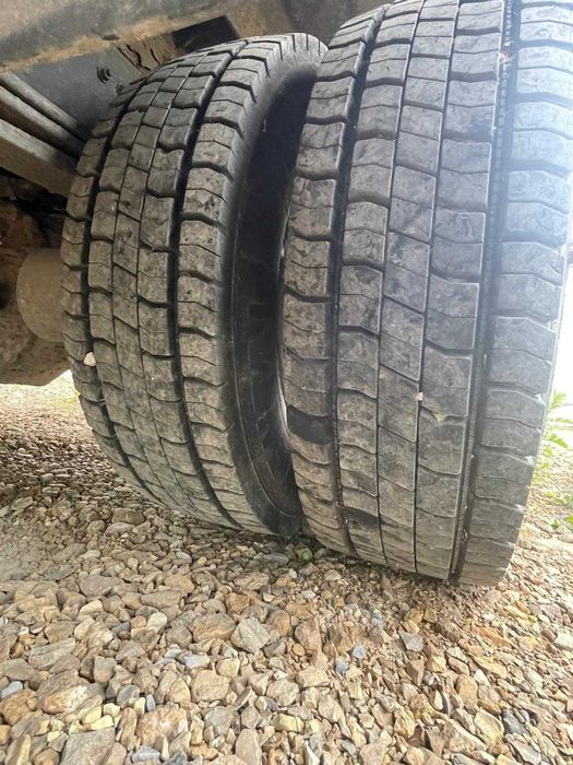 Samochód ciężarowy ze skrzynią Mercedes-Benz 817 D
