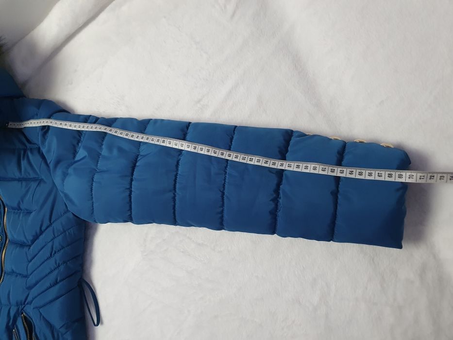 Piękna damska kurtka zimowa z futerkiem, taliowana, rozm S/M