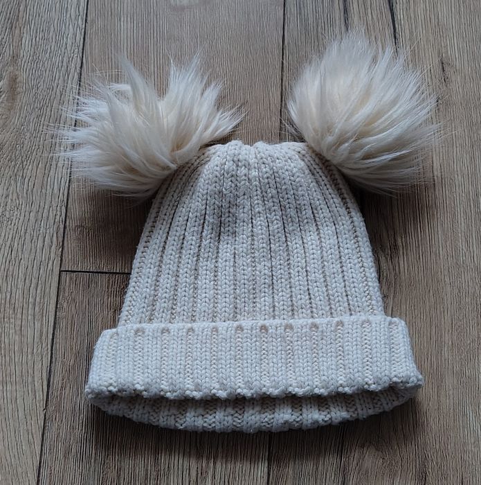 Czapka zimowa dziewczęca beżowa pompony 5-8 lat