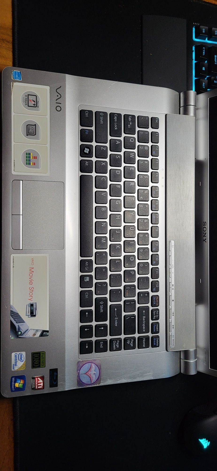 Laptop Sony Vaio PCG-3J1M Uszkodzona klawiatura, ekran, Win10