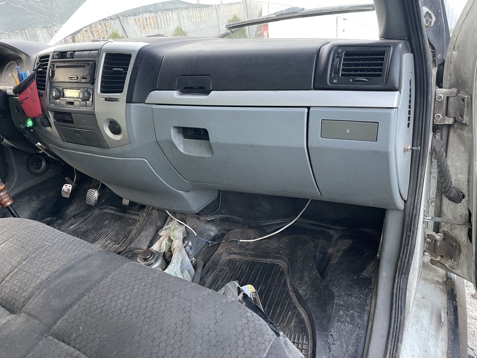 Панель приборов газель бизнес. Торпеда.  Салон газель бизнес.