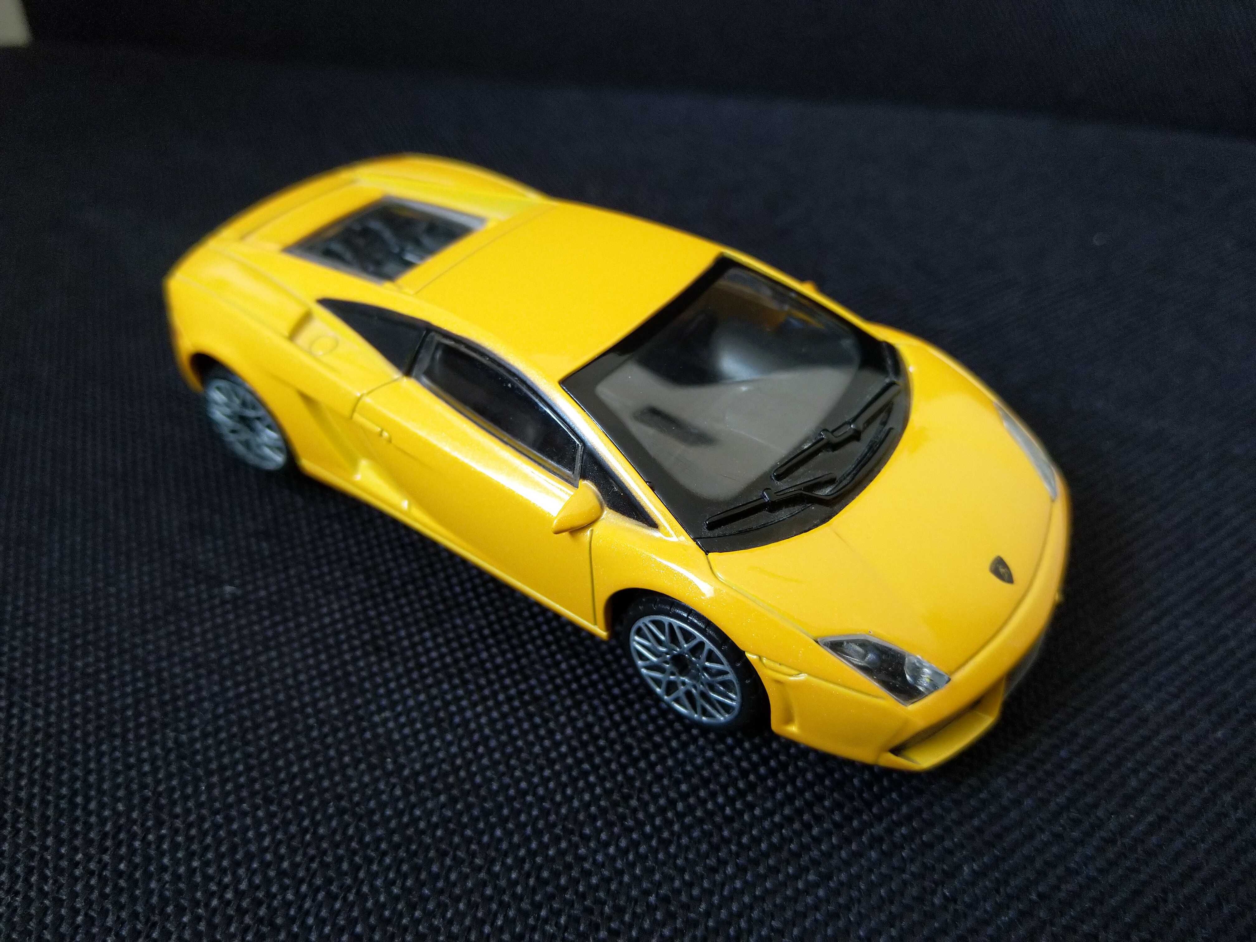 Modele RASTAR 1:43 Lamborghini Gallardo LP-560-4, Lamborghini Reventón