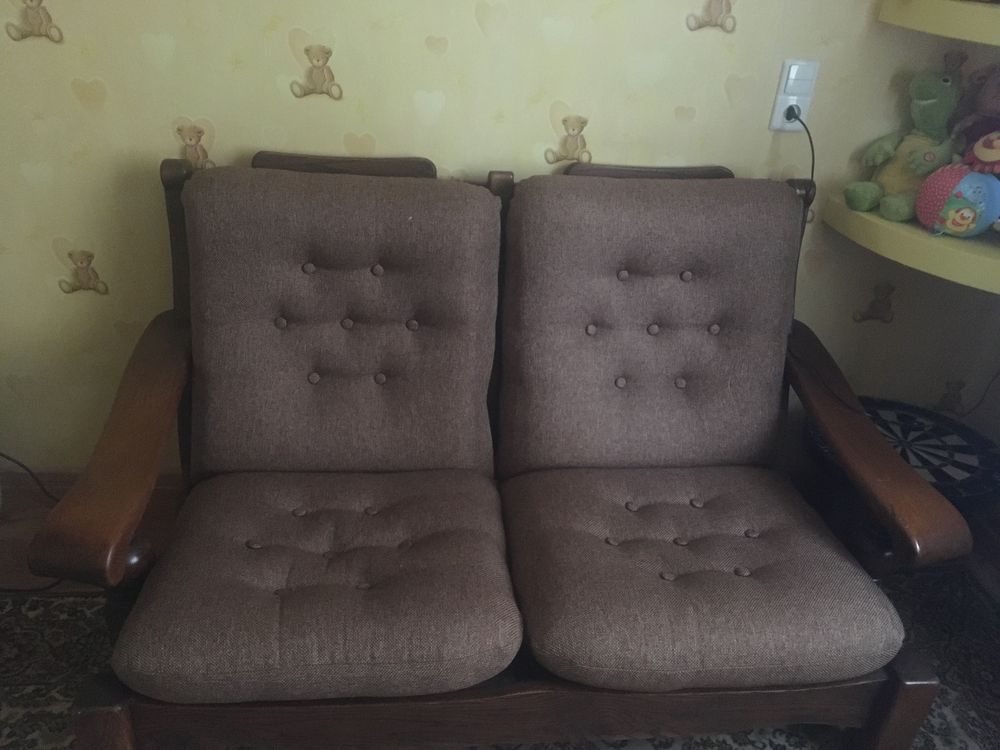 Два Дубовых дивана