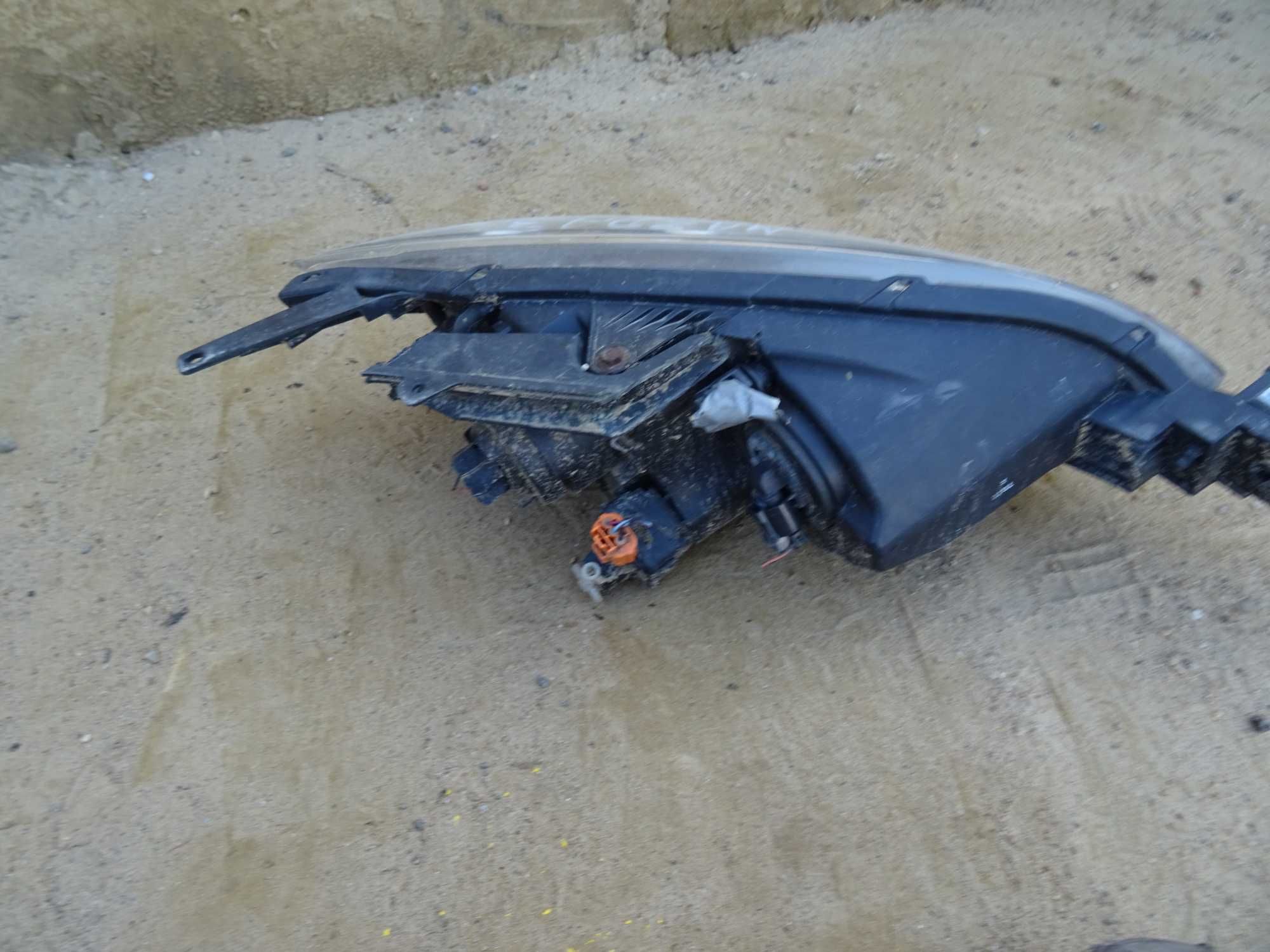 Lampa Lewa Przód Mazda 3 I BK Lift HB