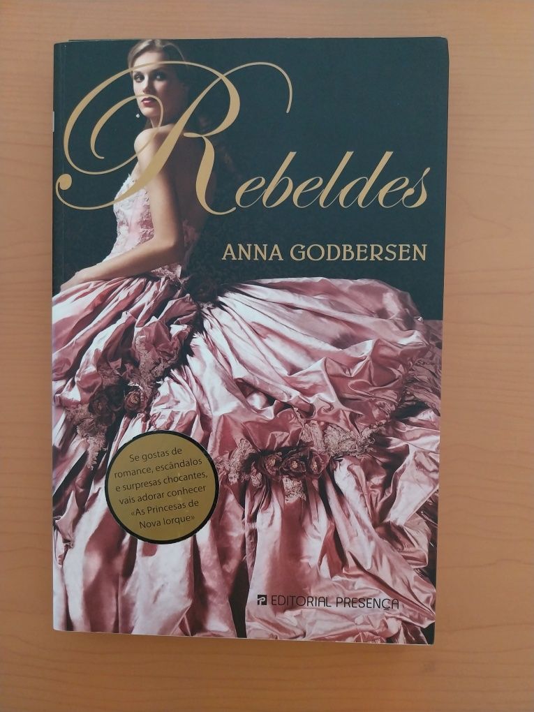 Livro Rebeldes de Anna Godbersen
