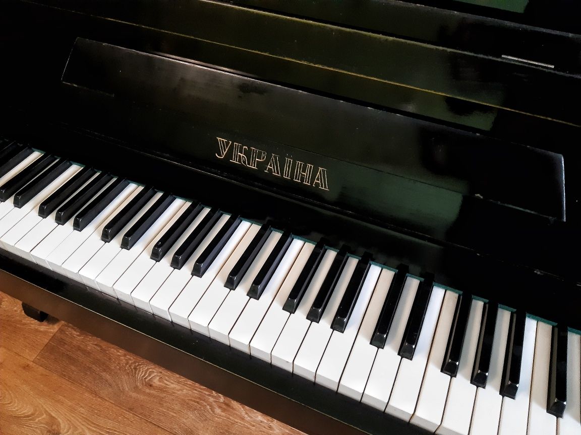 Пианино Украина б/у