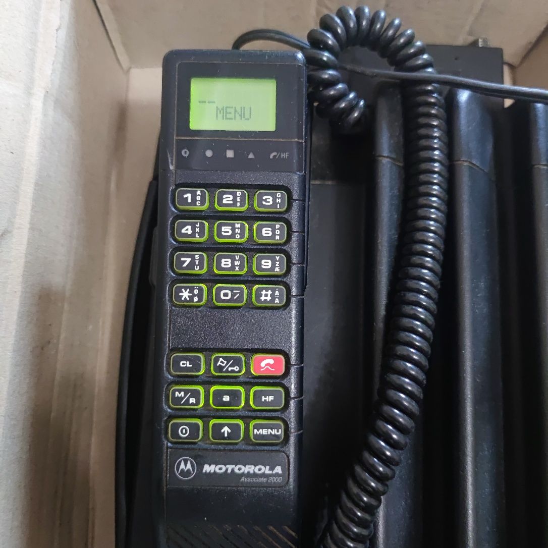 Motorola assoclate 2000
