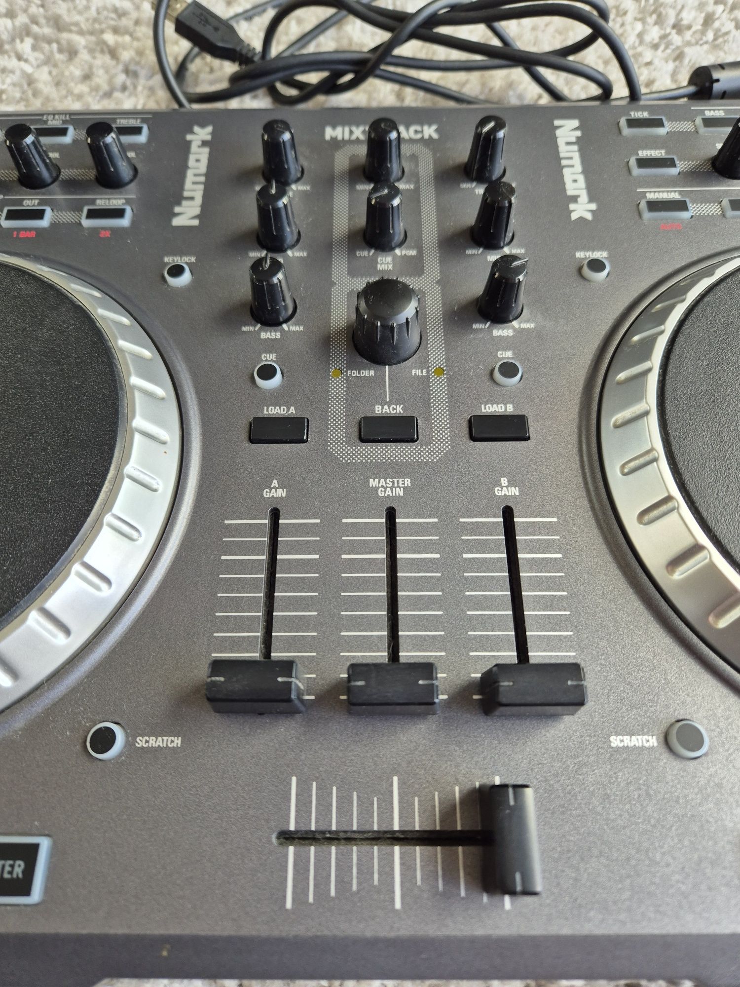 Mixer mikser audio numark mixtrack
