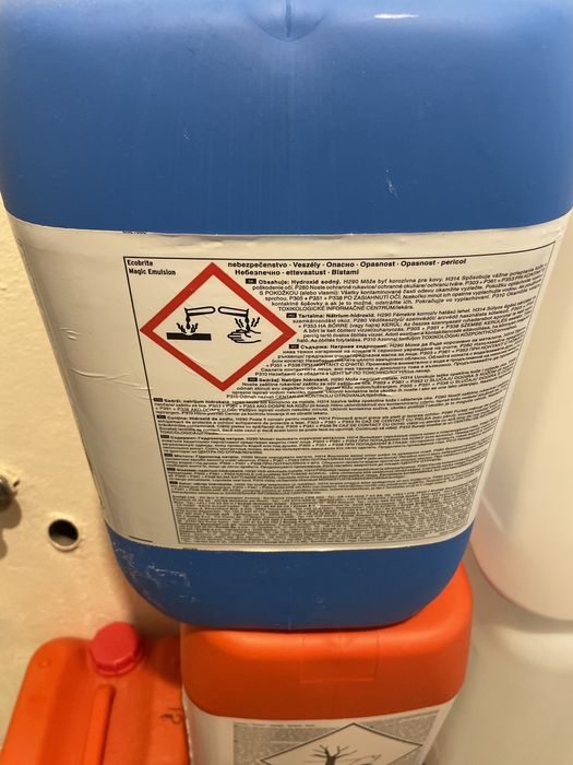 bidões 20l  Jericans