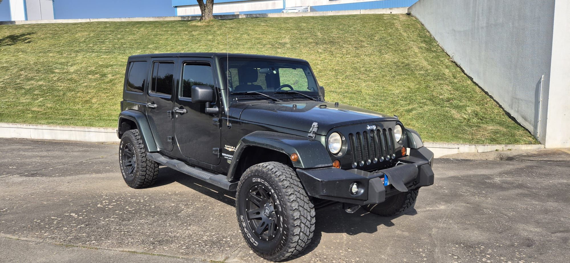 Jeep Wrangler - Sahara - 70 Anniversary