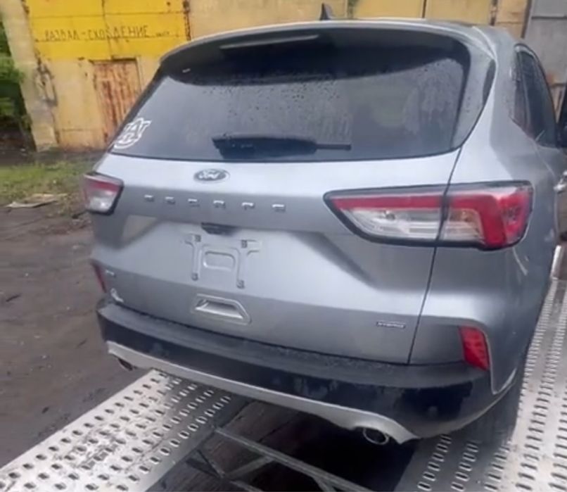 Ляда Ford Escape plug-in hybrid гибрид плагин задняя дверь багажник