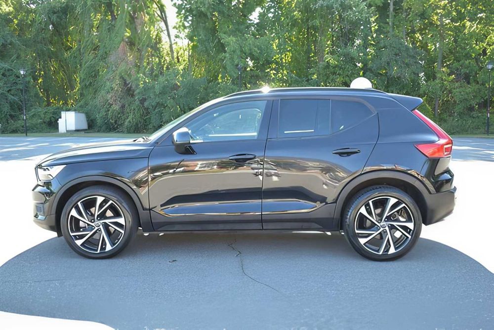 Volvo XC40      2020