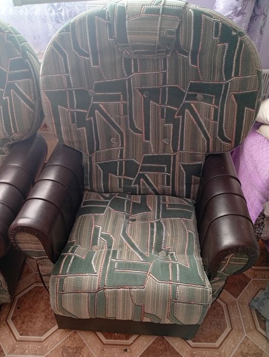 Продам крісла стул