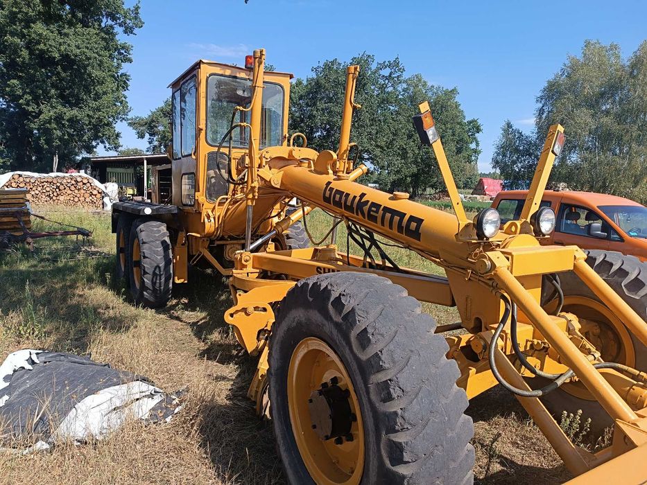 Równiarka drogowa Baukema shm4