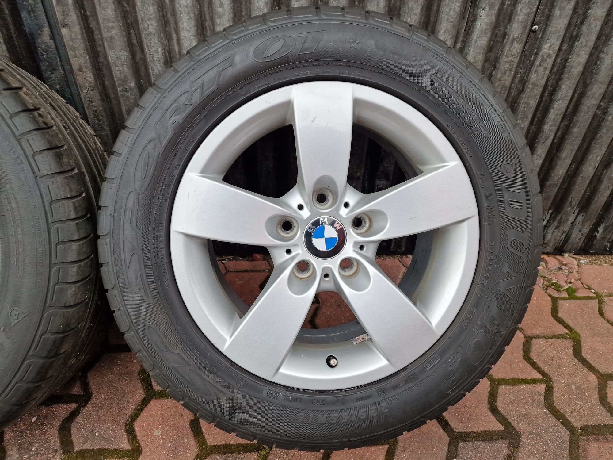 Felgi z oponami 225/55R16 BMW 5 E60 5x120 E61 E65 e34 e83 X3 16