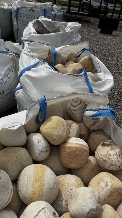 Декоративний камінь