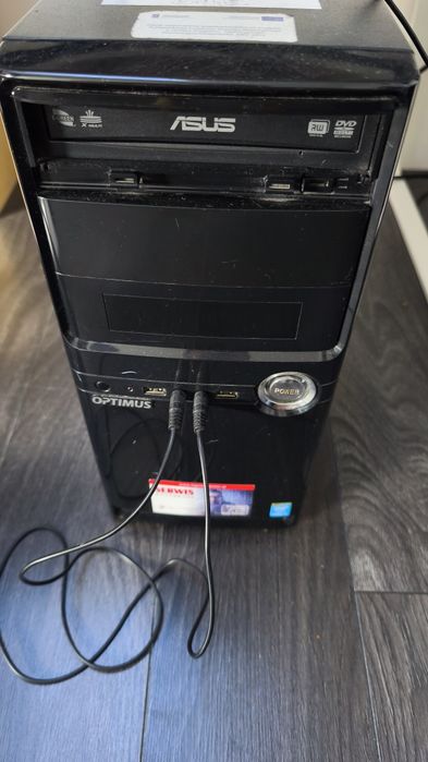 Sprzedam komputer Optimus  do ulepszenia
