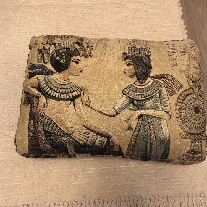 Декоративні подушки