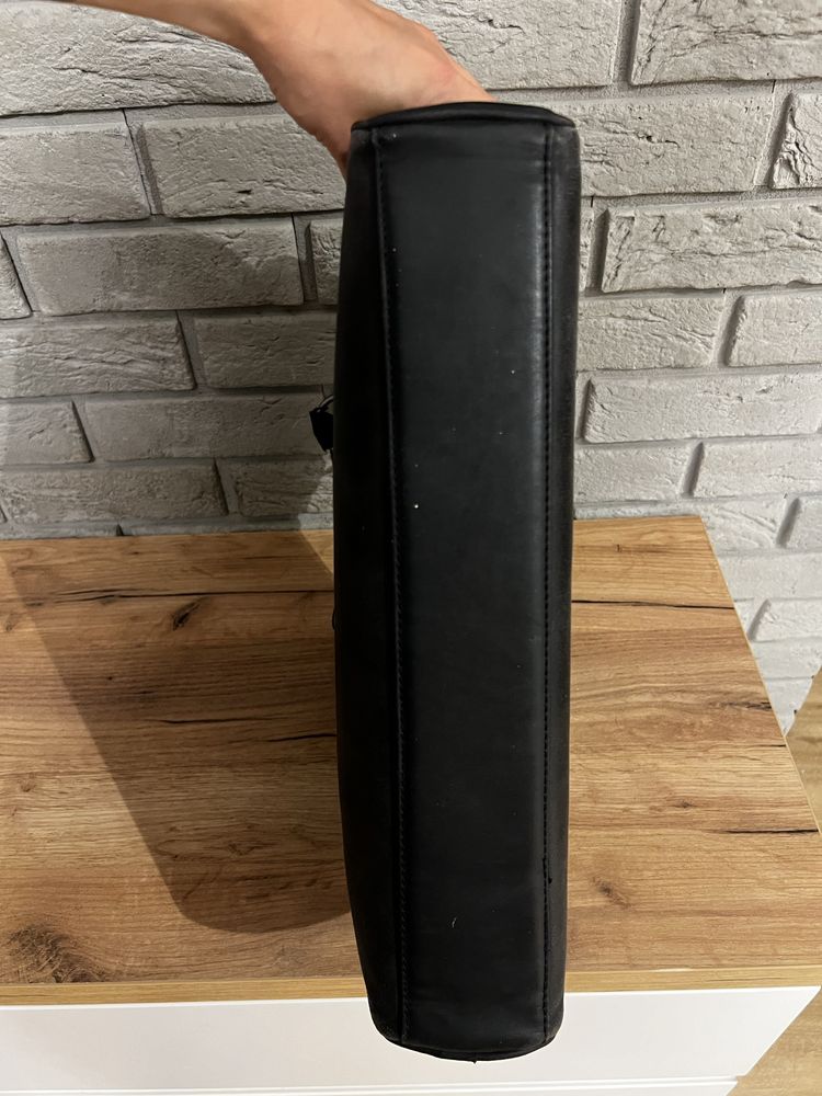 Torba Tommy Hilfiger na laptopa skórzana