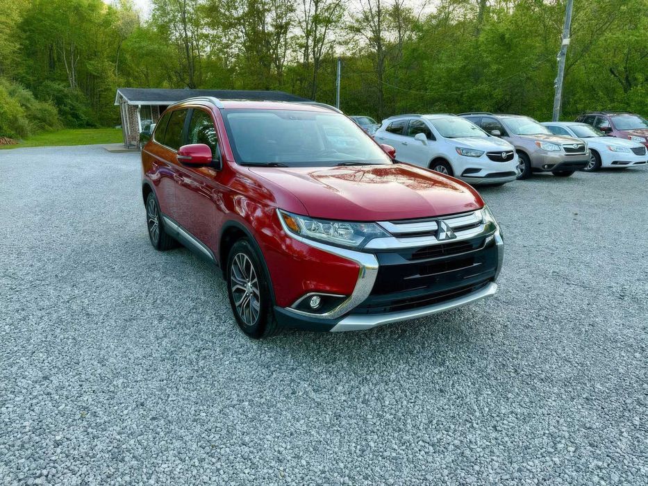 Mitsubishi Outlander      2017