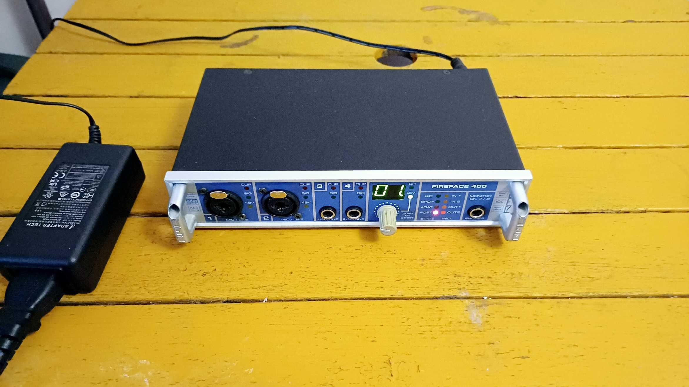 RME Fireface 400 - Interface audio de alta qualidade.