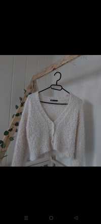Kremowy sweterek Zara