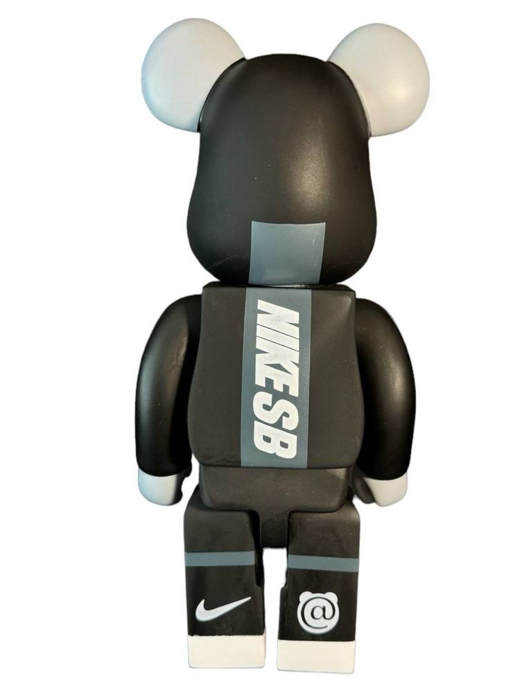 Bearbrick NIKE SB BLACK 28cm (бірбрік) колекційна іграшка