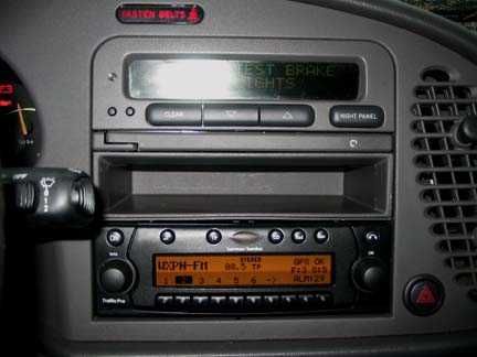 Kieszeń półka 1 DIN nad radio saab 900NG 9-3OG