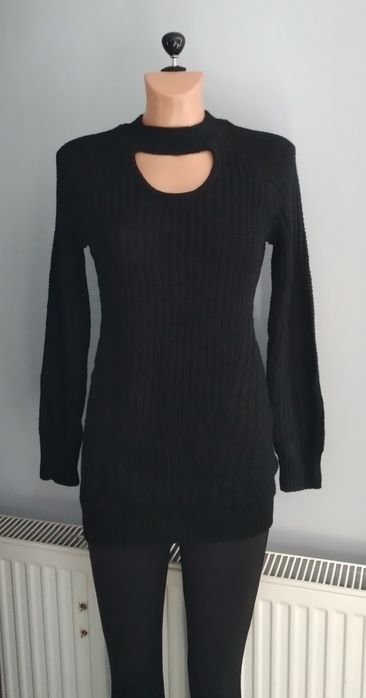 Sweterek czarny uni