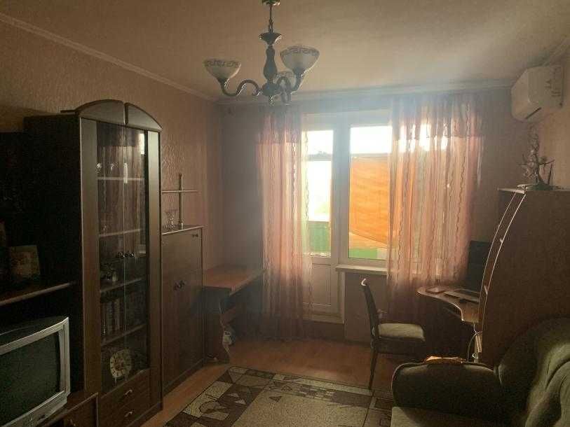 Продам 3комн квартиру на Роганском жилмассиве