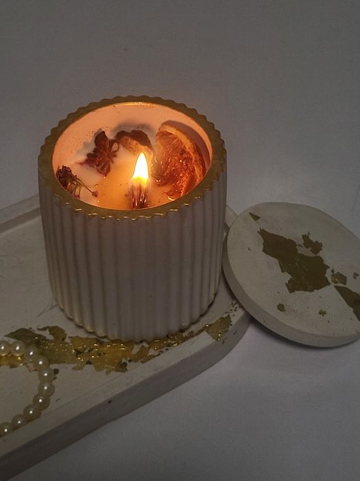 Подарунковий набір (ароматична свічка у кашпо )