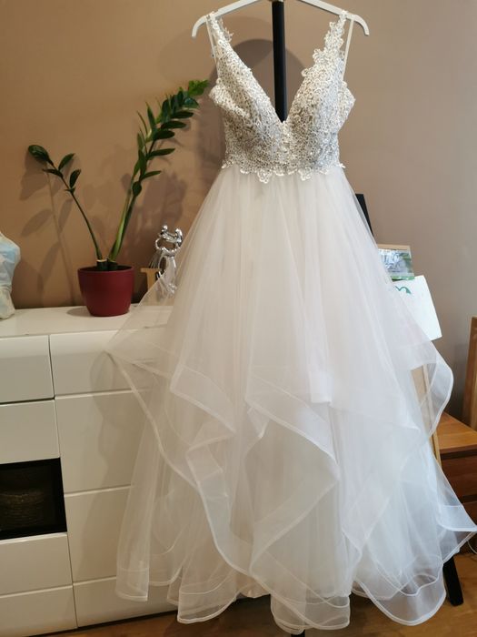 Oryginalna, subtelna suknia ślubna