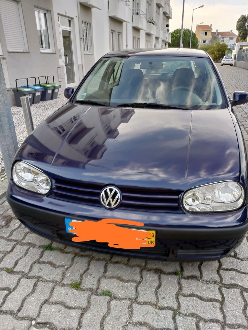Volkswagen Golf, apenas 74,200 Km