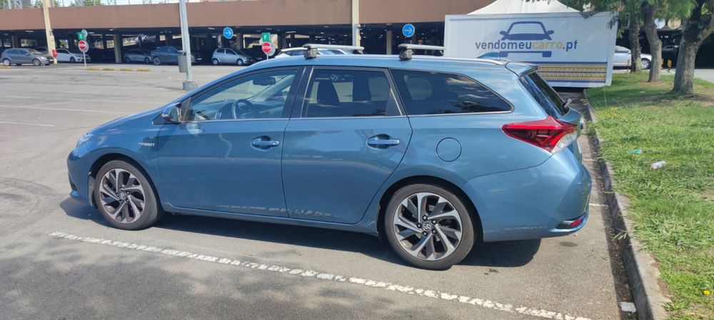 Toyota Auris Touring Sports 1.8 HSD Híbrido Automático – 2015