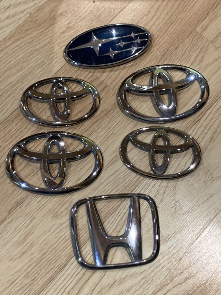 Значки Toyota, Honda, Subaru, Nissan оригінальні