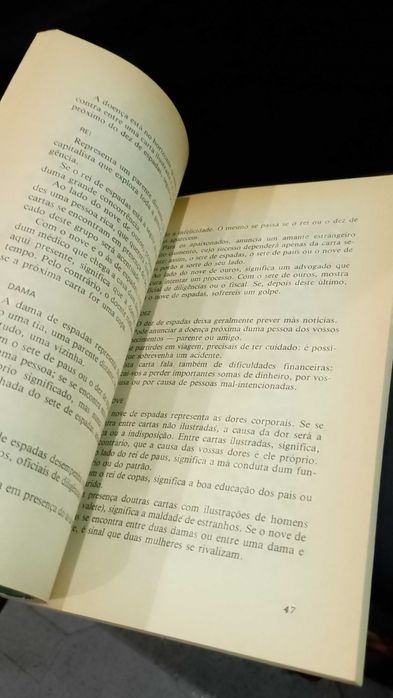 O seu futuro nas cartas - Louis Stanké
