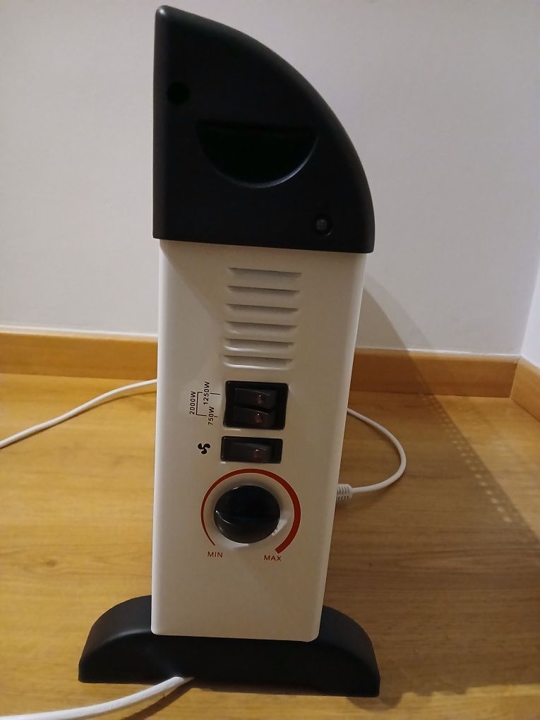Aquecedor/ convector Tristar novo