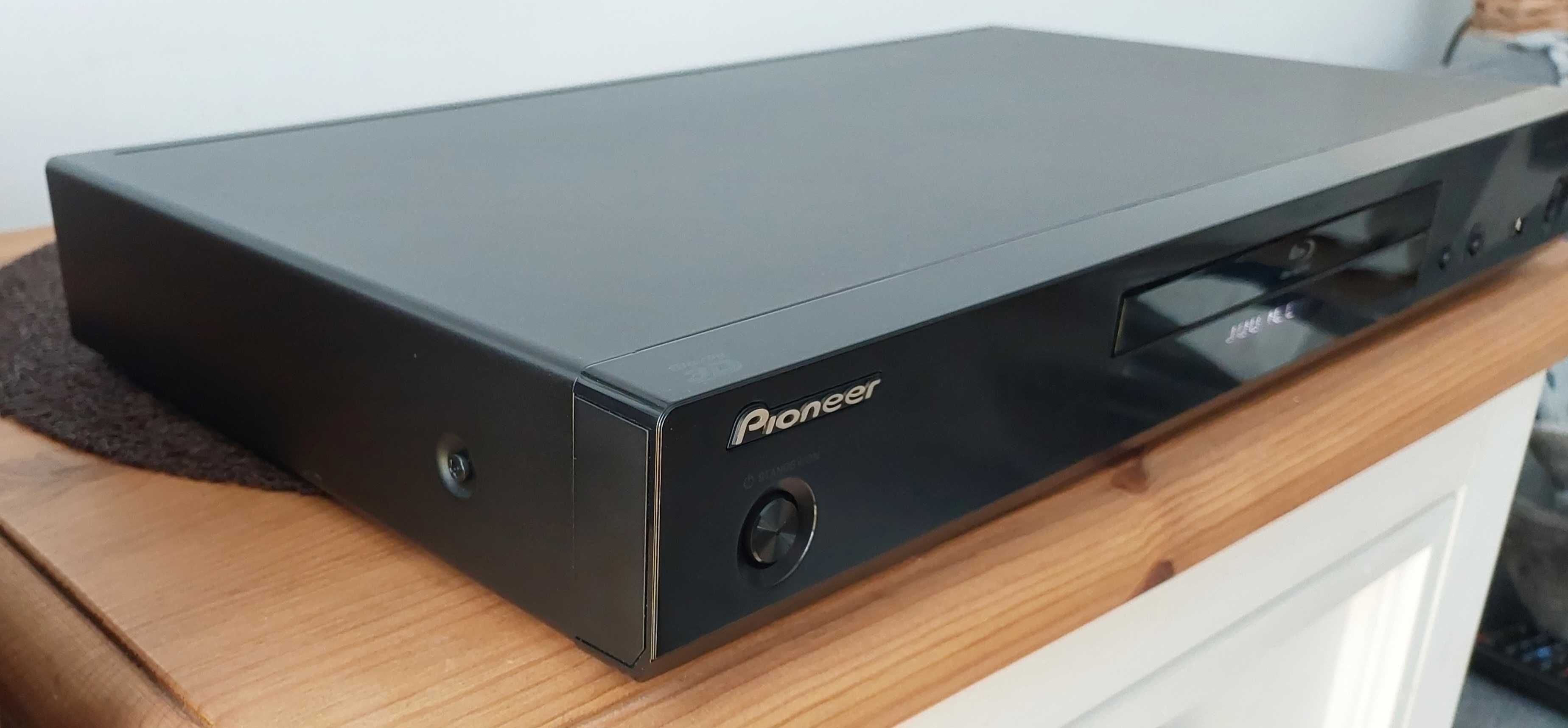 Pioneer Blu-ray BDP-170 + piot  HDMI, SACD,  MP3,  USB