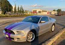 Ford Mustang Mustang 3.7 Pony Package