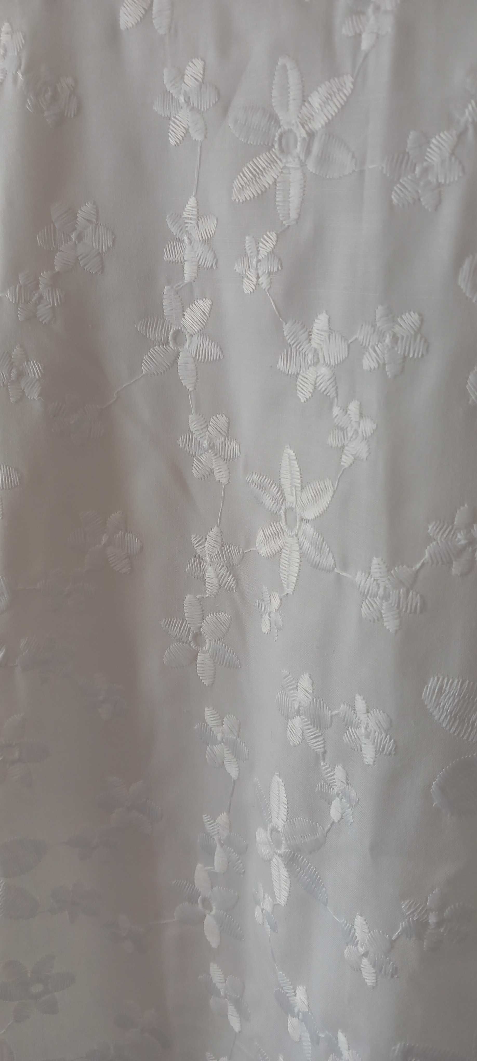 Vestido branco com bordados M por estrear