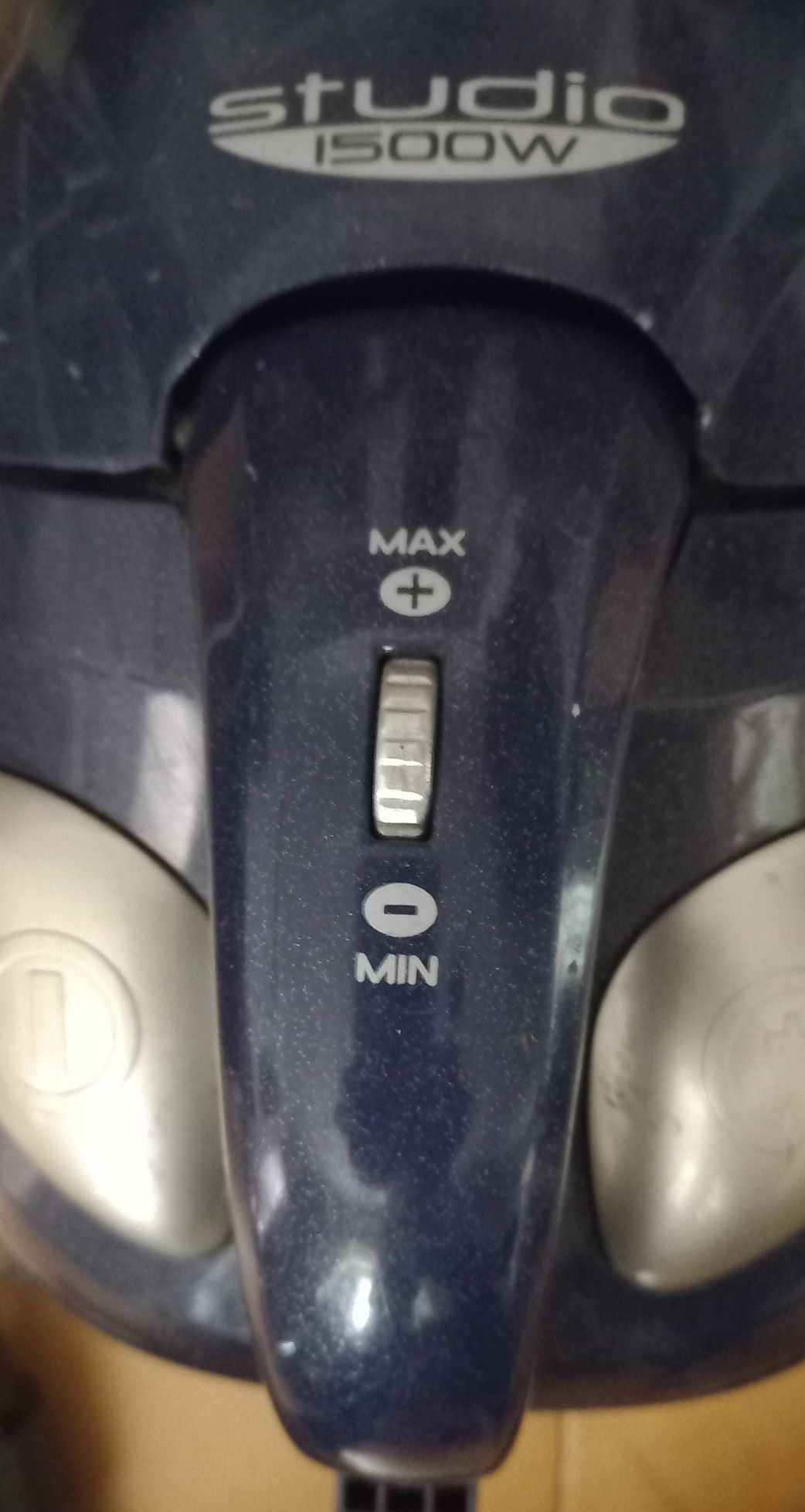 Vendo aspirador Hoover com boa aspiração