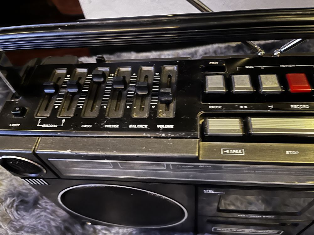 Sharp GF 9090 Ghettoblaster