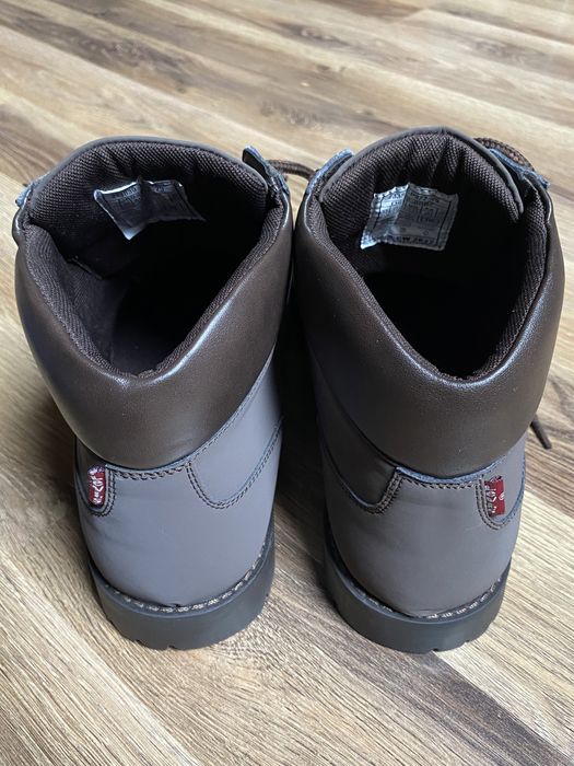 Buty zimowe Levis za kostke kolor brązowy