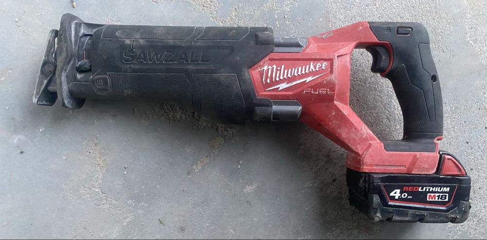 Milwaukee M18 FSZ-0 Piła szablasta Lisica