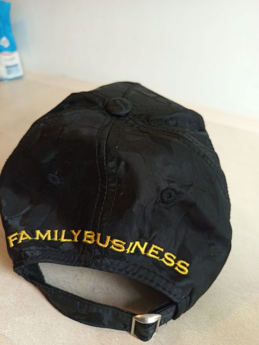 Nowe oryginalne czapka z daszkiem dsquared2