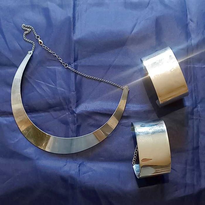 Srebrna BRANSOLETKA mankietowa szeroka z łańcuszkiem