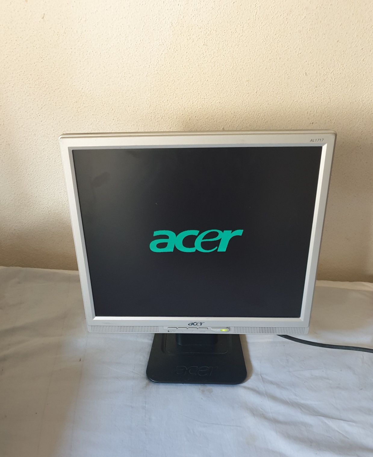 Monitor Acer para PC sem entrada HDMI