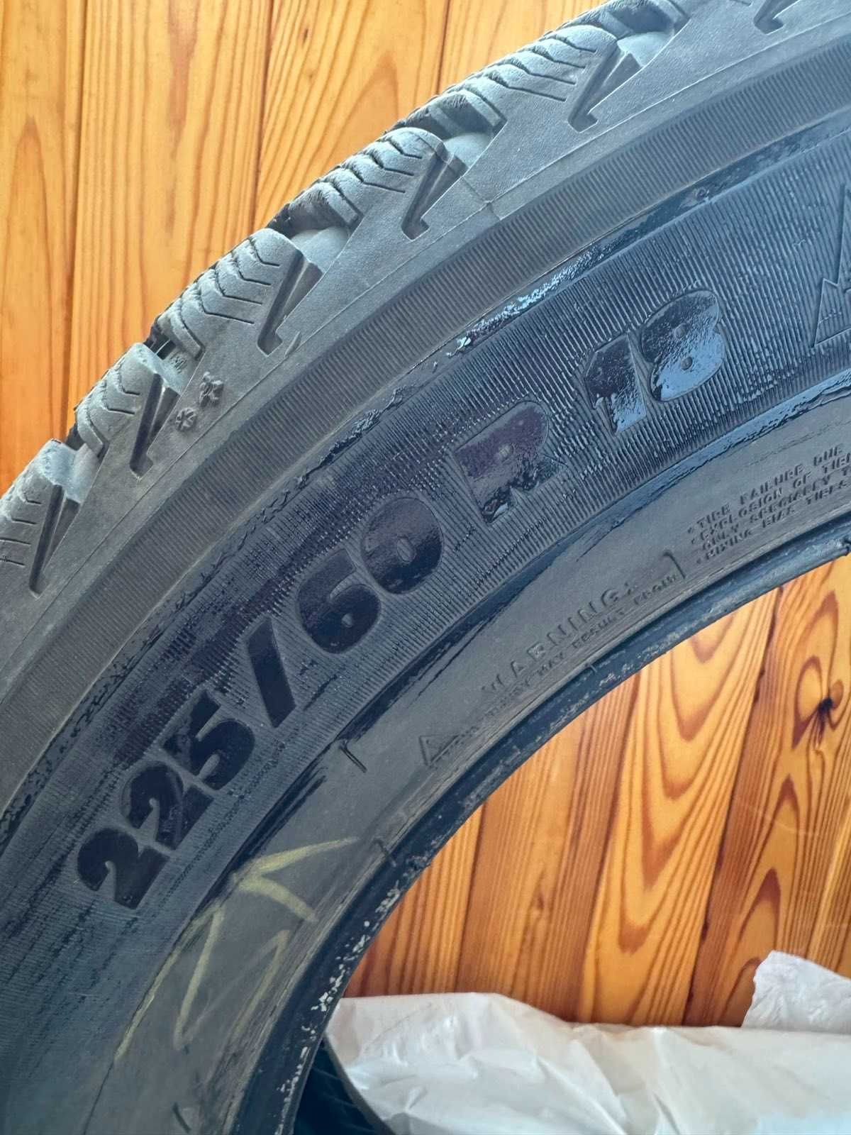 Зимова гума Michelin 225/60 R18 96H в гарному стані