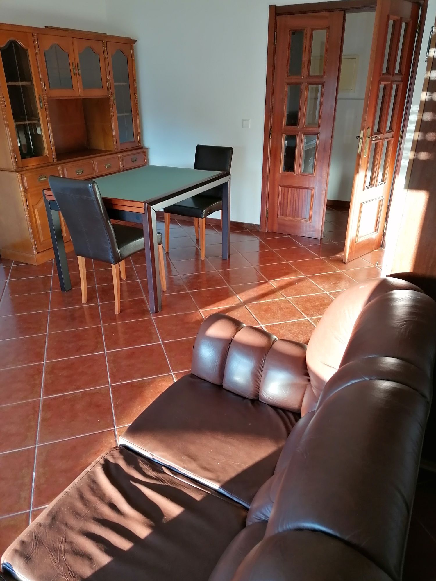 Alugo Apartamento t2