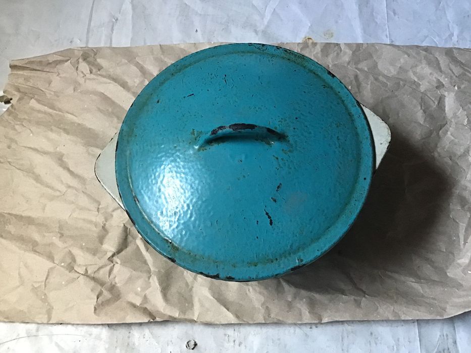 Казан чавунний, каструля чавунна, чугунок, баняк емальовані